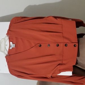 California Grown Long sleeve short shirt terraccita color size Xl (used)